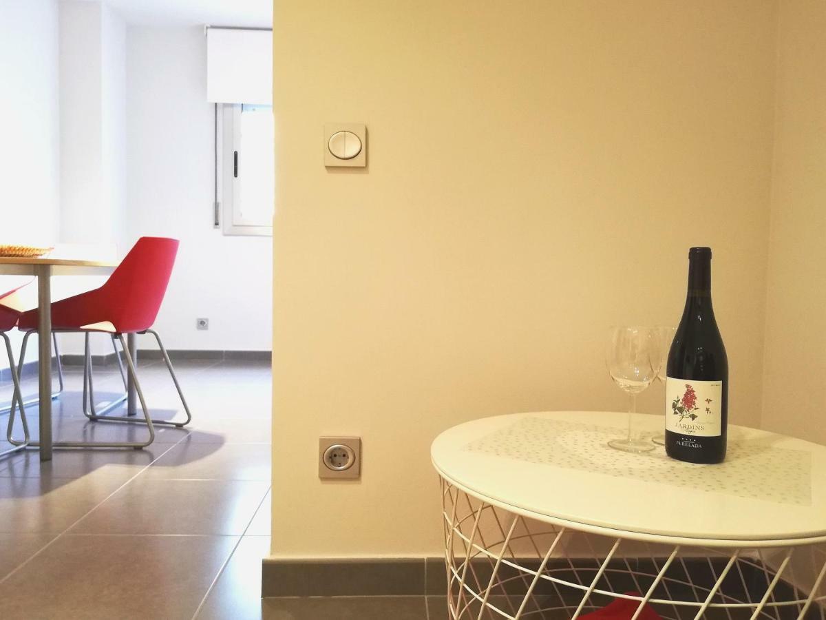Mazi Apartments Nest 마타로 외부 사진
